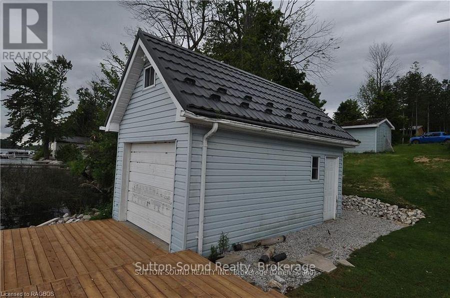 38 Island View Drive, South Bruce Peninsula, Ontario  N0H 1A0 - Photo 12 - X12675994