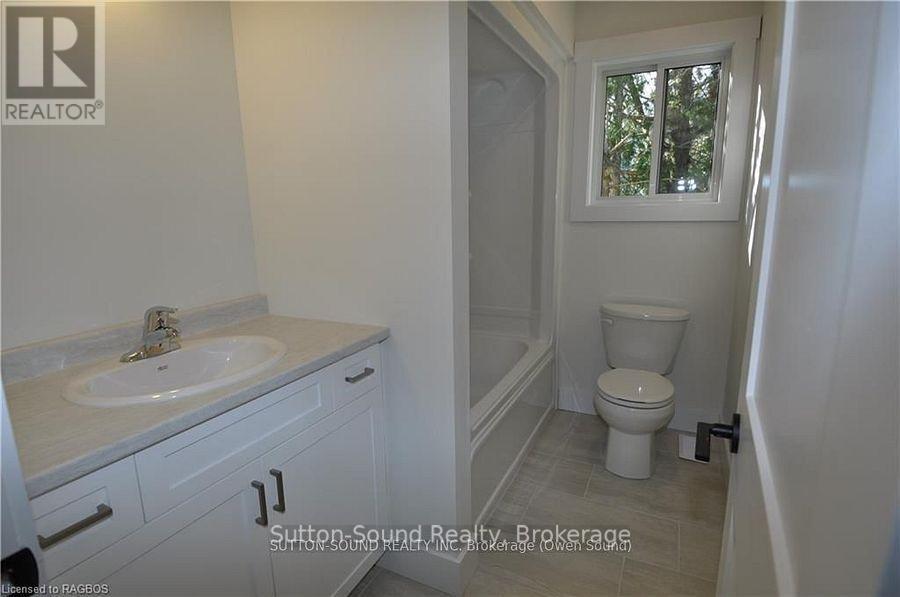 642 8th Street W, Owen Sound, Ontario  N4K 5N3 - Photo 12 - X12676008