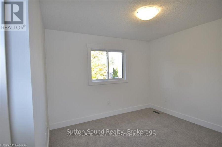 642 8th Street W, Owen Sound, Ontario  N4K 5N3 - Photo 14 - X12676008