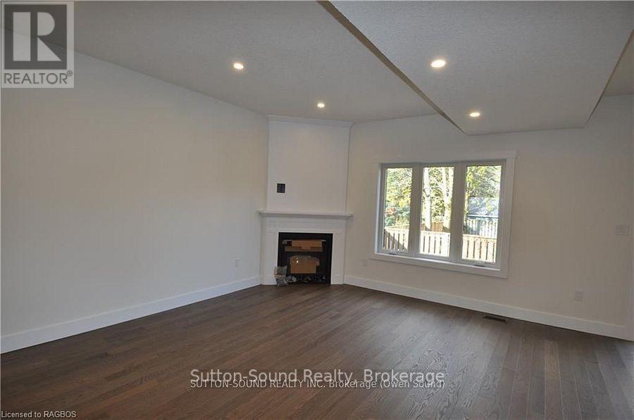 642 8th Street W, Owen Sound, Ontario  N4K 5N3 - Photo 5 - X12676008