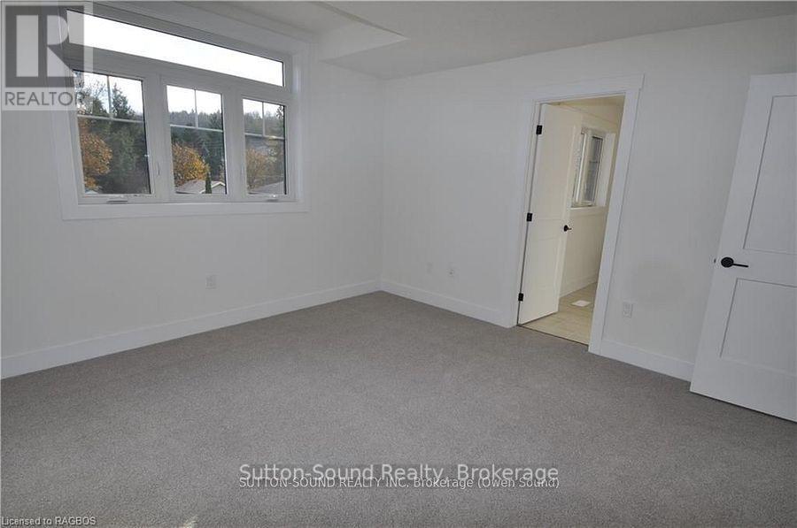 642 8th Street W, Owen Sound, Ontario  N4K 5N3 - Photo 8 - X12676008