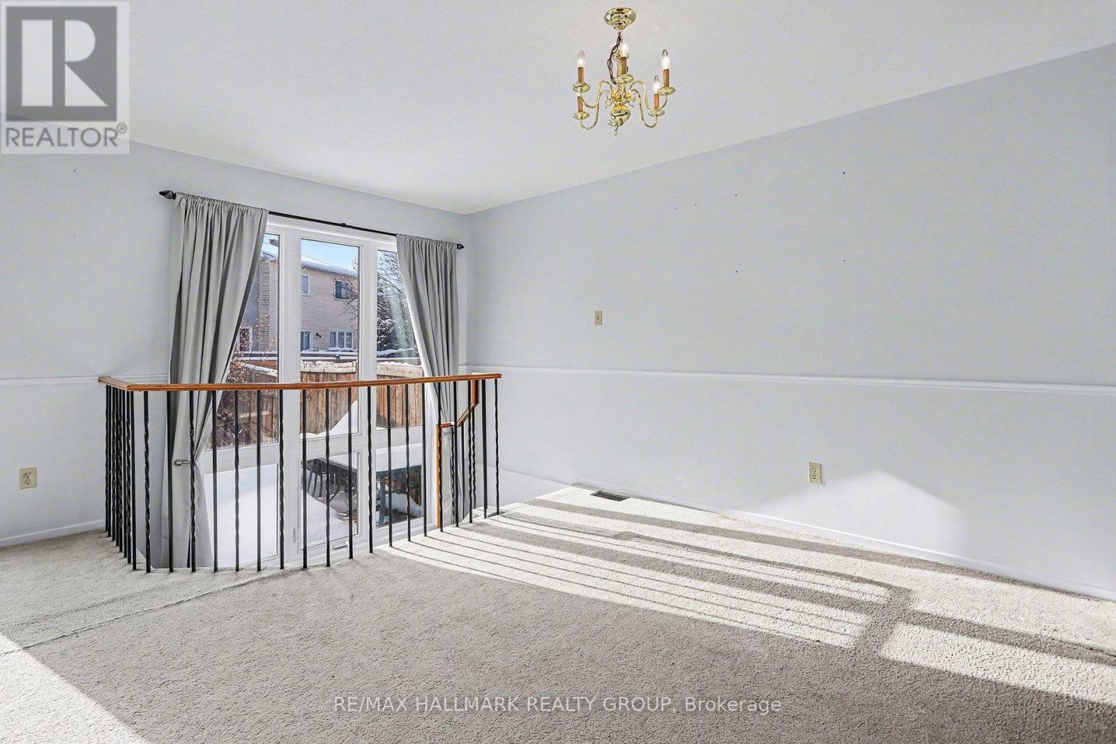 1970 Wildflower Drive, Ottawa, Ontario K1E 3V4 - Photo 11 - X12676244