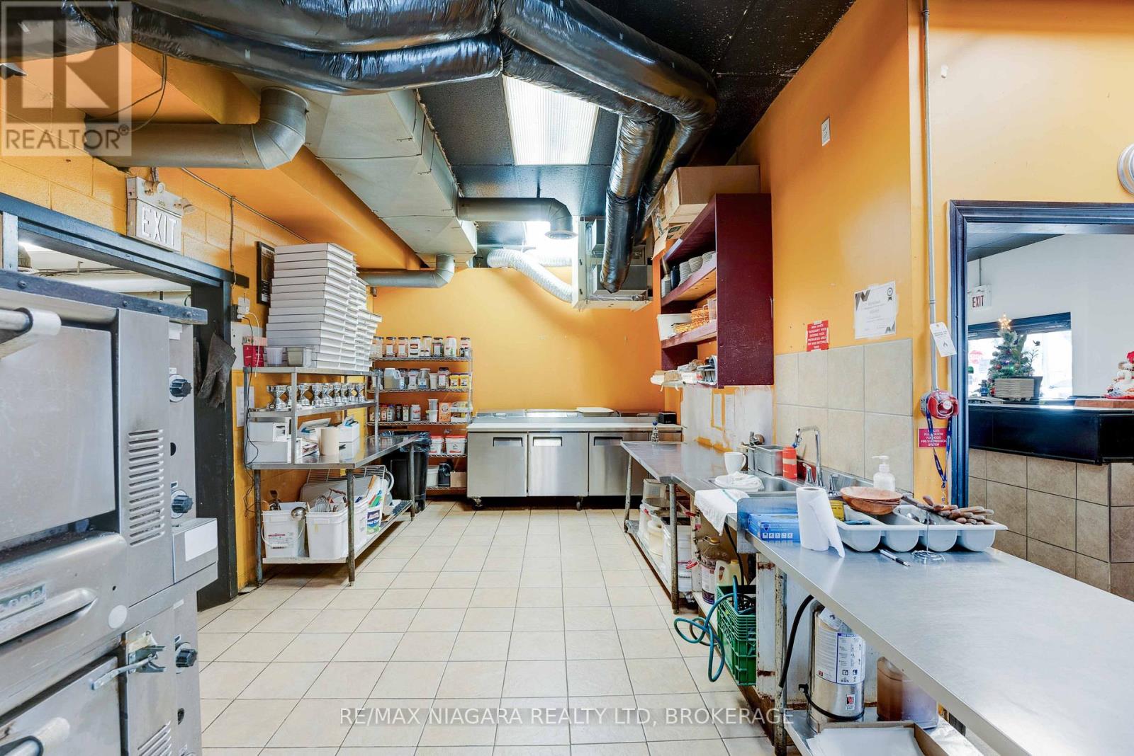 231 St. Paul Street W, St. Catharines, Ontario  L2S 2E3 - Photo 16 - X12676180