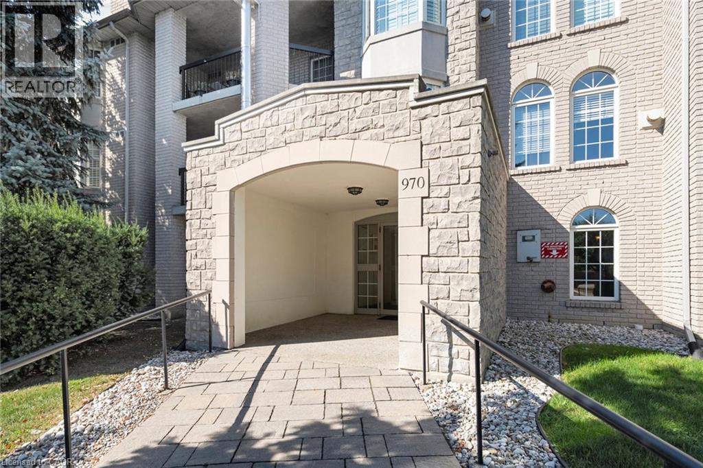 970 Golf Links Road Unit# 302, Ancaster, Ontario  L9K 1J8 - Photo 3 - 40796845