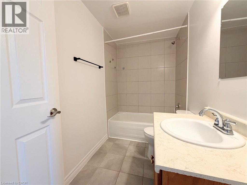 340 1/2 Barton Street E Unit# 3, Hamilton, Ontario  L8L 2X7 - Photo 8 - 40796416