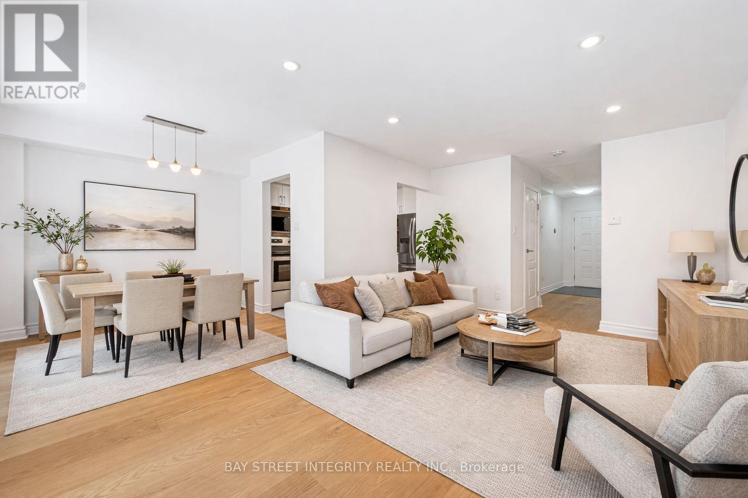 70 Elsa Vine Way, Toronto, Ontario  M2J 4H9 - Photo 11 - C12675980