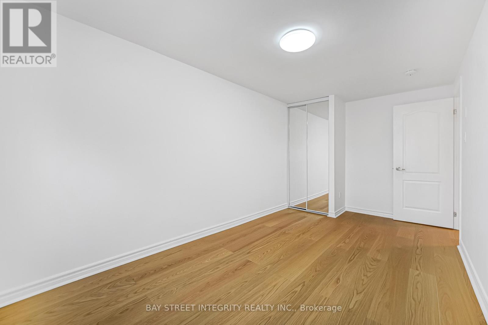 70 Elsa Vine Way, Toronto, Ontario  M2J 4H9 - Photo 30 - C12675980