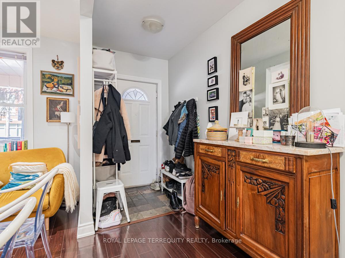 273 Christie Street, Toronto, Ontario  M6G 3B9 - Photo 3 - C12676042