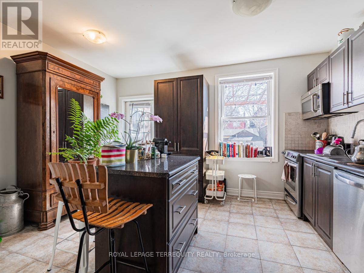 273 Christie Street, Toronto, Ontario  M6G 3B9 - Photo 8 - C12676042