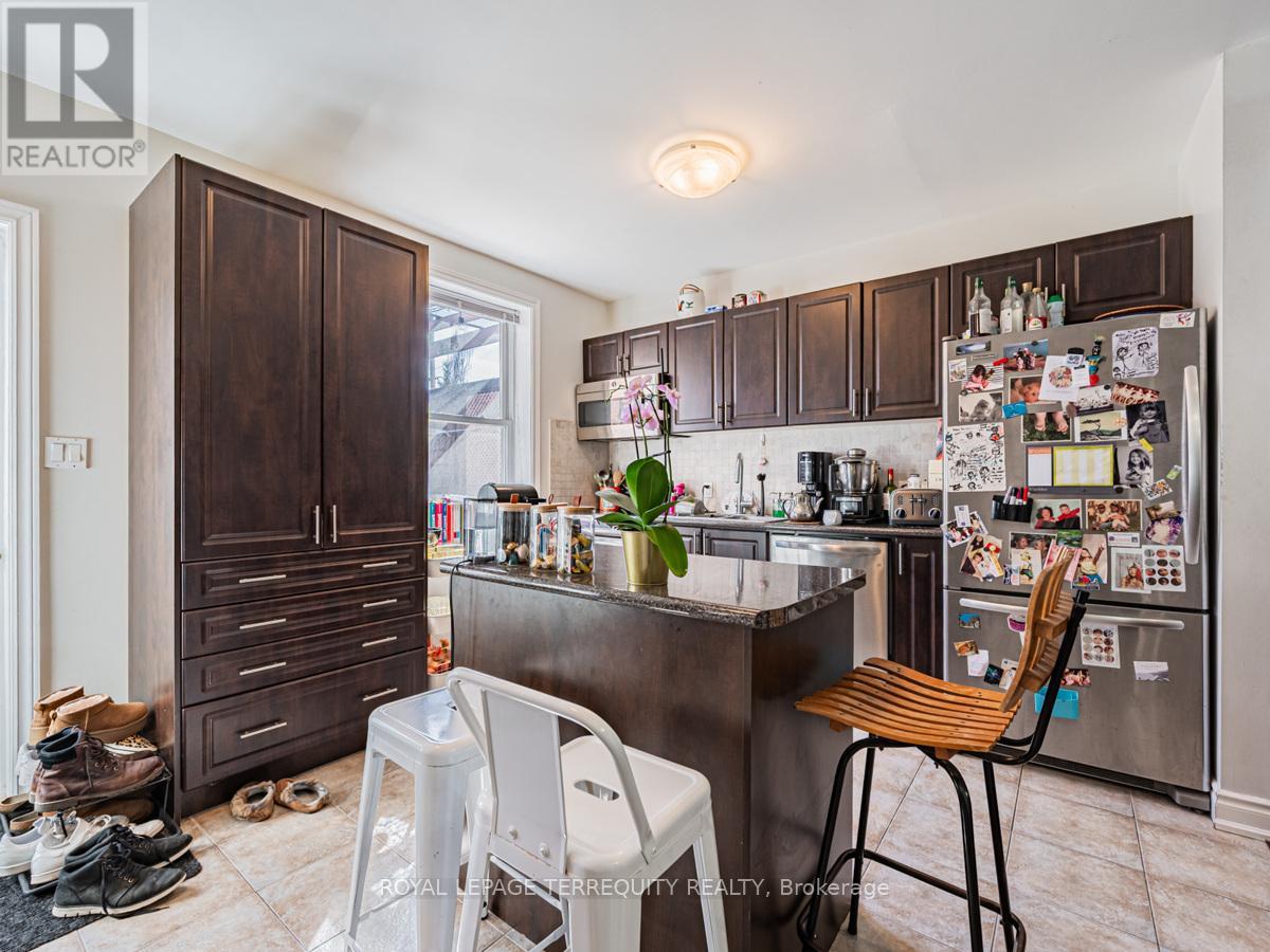 273 Christie Street, Toronto, Ontario  M6G 3B9 - Photo 9 - C12676042