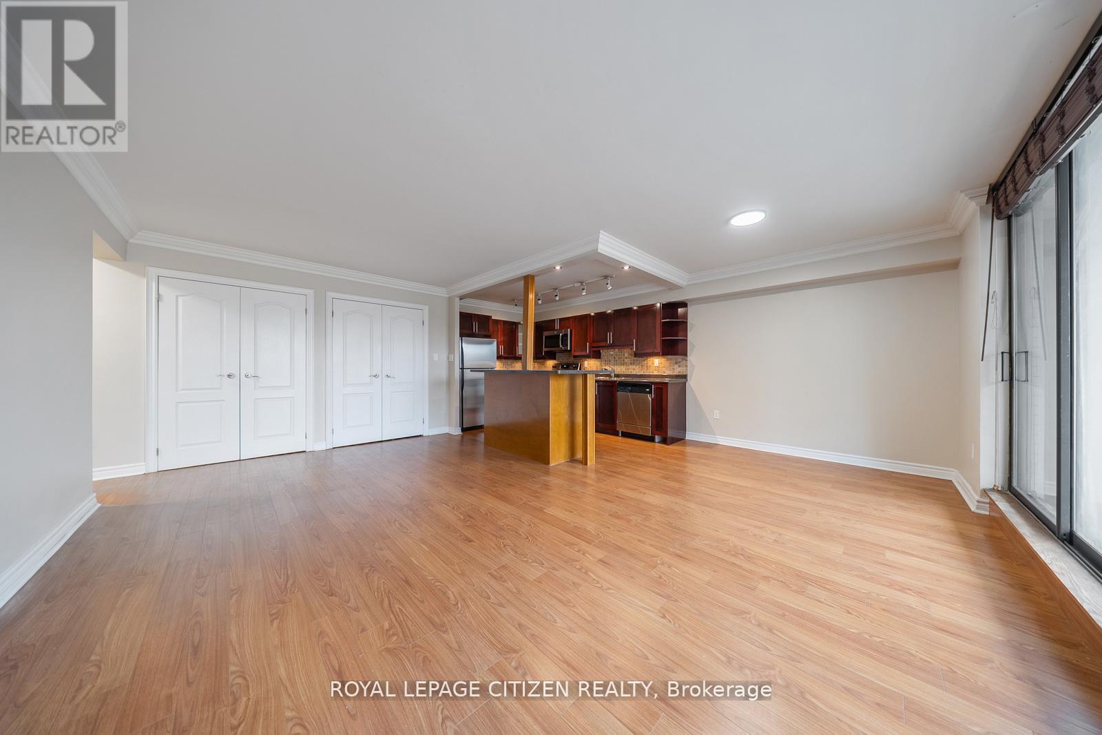 202 - 260 Seneca Hill Drive, Toronto, Ontario  M2J 4S6 - Photo 8 - C12676046