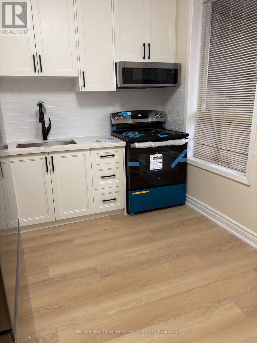 2nd Floor - 614 Bloor Street W, Toronto, Ontario  M6G 1K7 - Photo 2 - C12676078