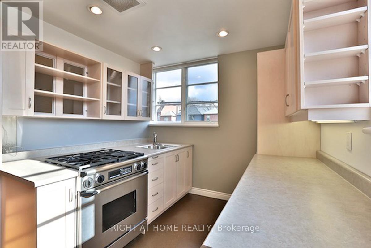 50 Croft Street, Toronto, Ontario  M5S 2N9 - Photo 14 - C12676096