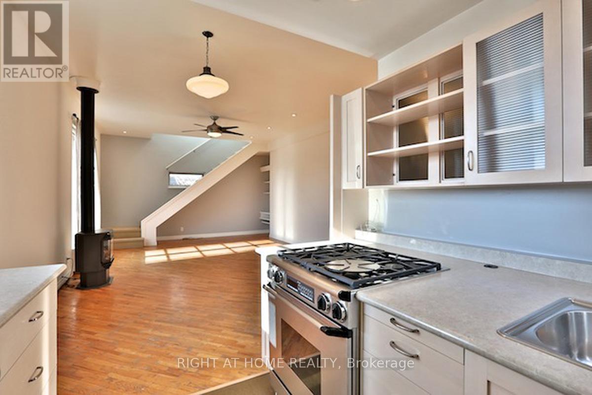 50 Croft Street, Toronto, Ontario  M5S 2N9 - Photo 15 - C12676096