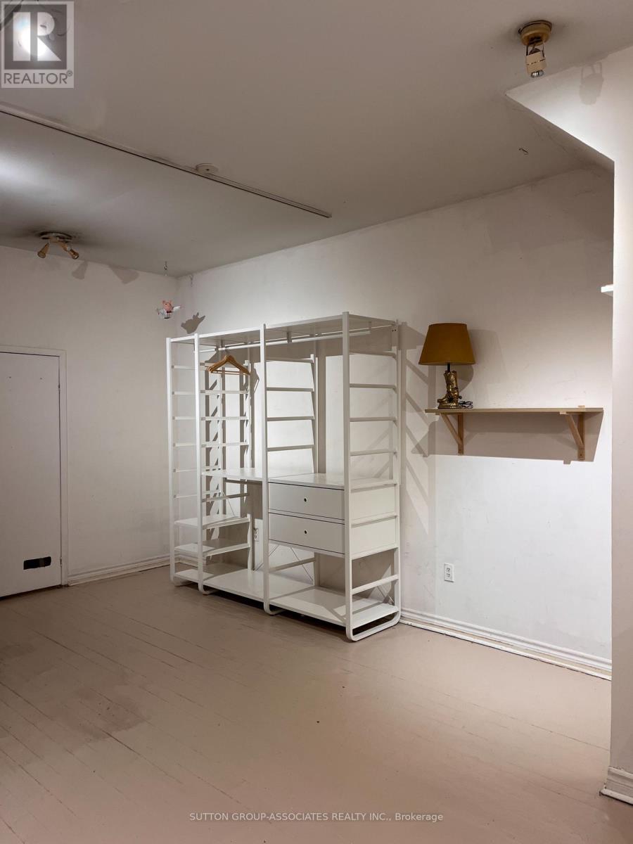 Main - 246 Queen Street E, Toronto, Ontario  M5A 1S3 - Photo 3 - C12676100