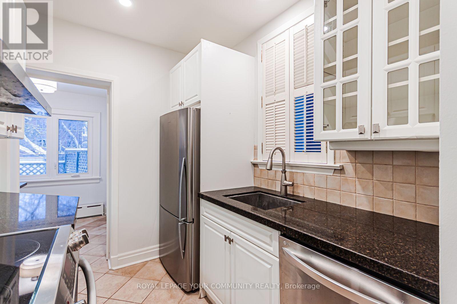 526 Roselawn Avenue, Toronto, Ontario  M5N 1J8 - Photo 8 - C12676118