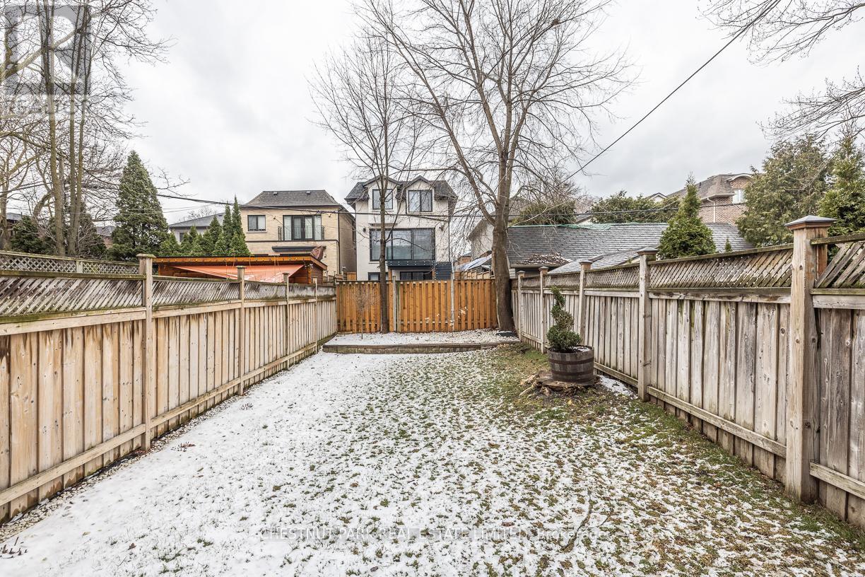 218 Randolph Road, Toronto, Ontario  M4N 3L6 - Photo 19 - C12676122