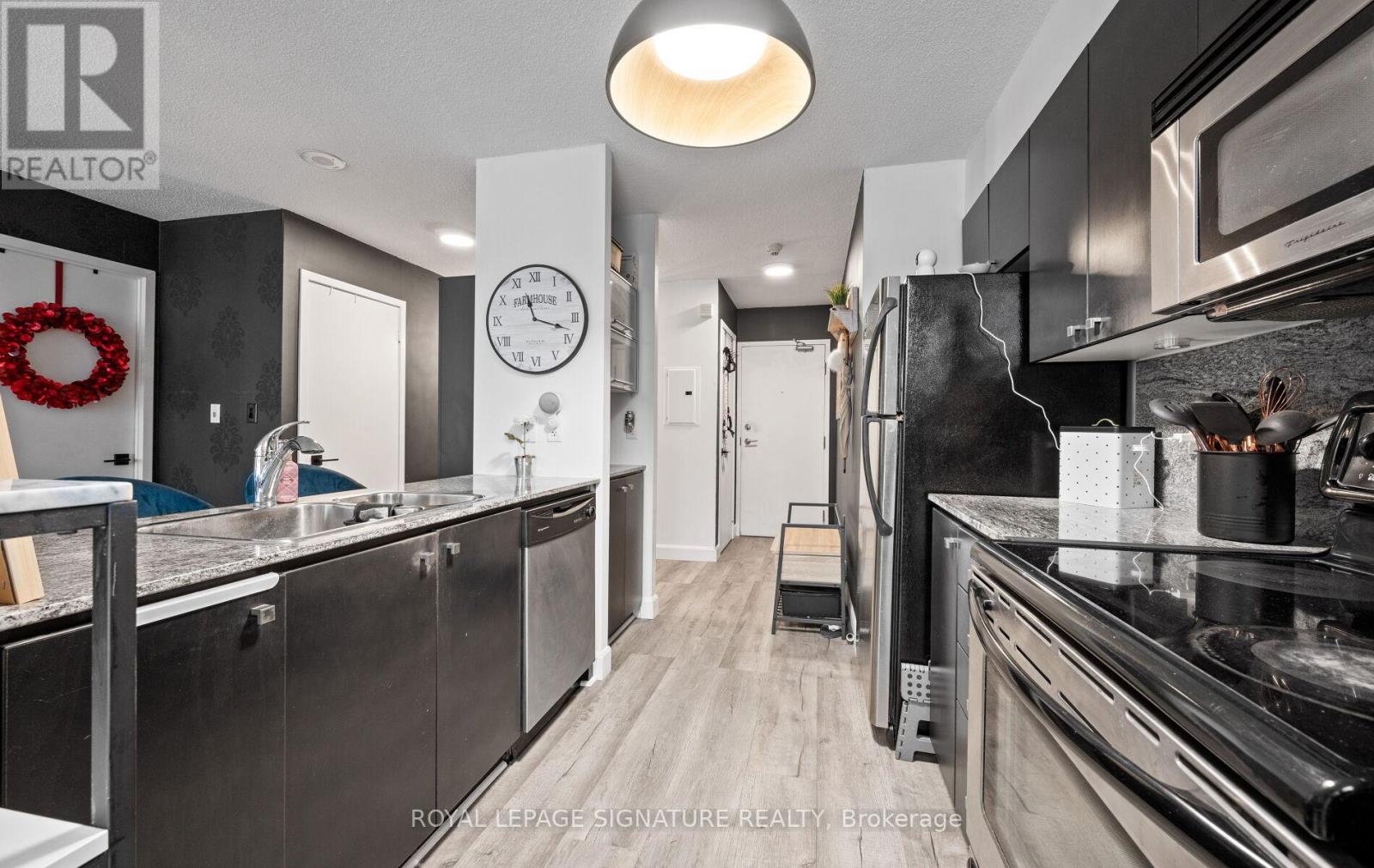 2906 - 11 Brunel Court, Toronto, Ontario  M5V 3Y3 - Photo 9 - C12676154