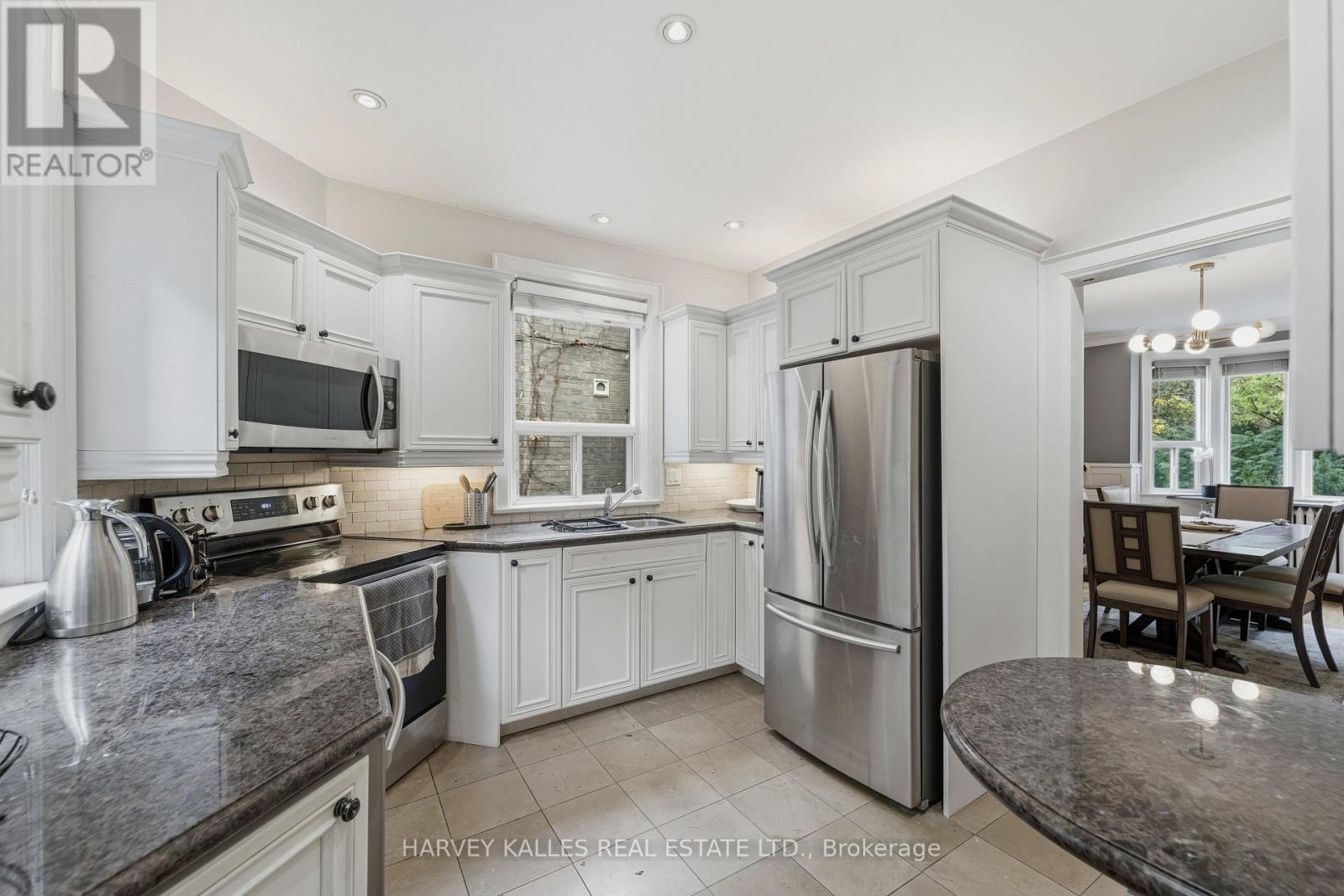 202 Dinnick Crescent, Toronto, Ontario  M4N 1M3 - Photo 14 - C12676176