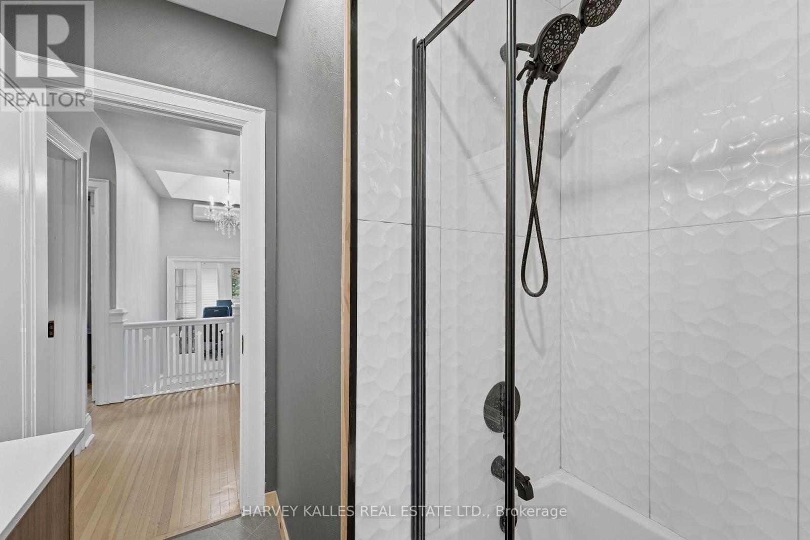 202 Dinnick Crescent, Toronto, Ontario  M4N 1M3 - Photo 32 - C12676176