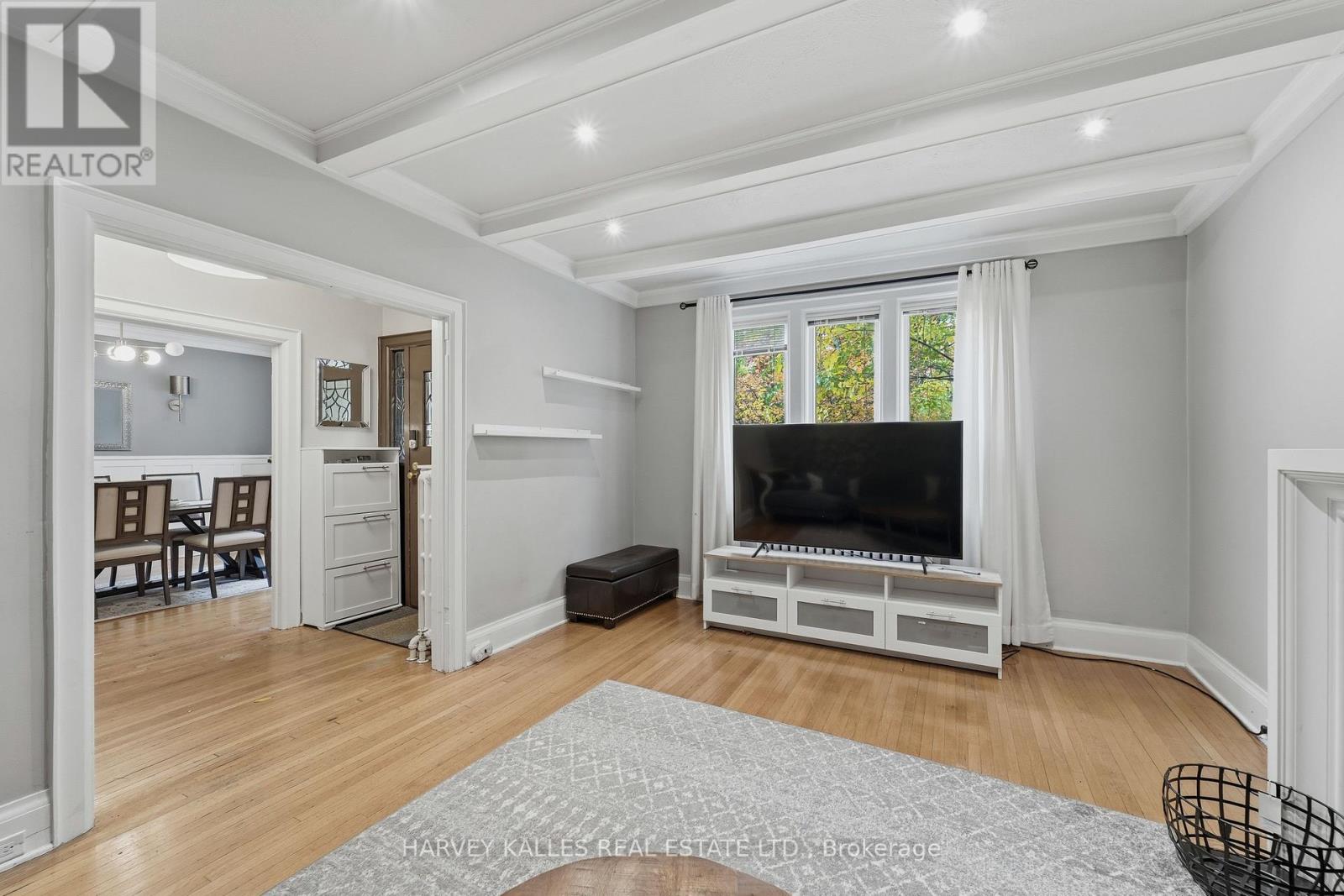 202 Dinnick Crescent, Toronto, Ontario  M4N 1M3 - Photo 8 - C12676176