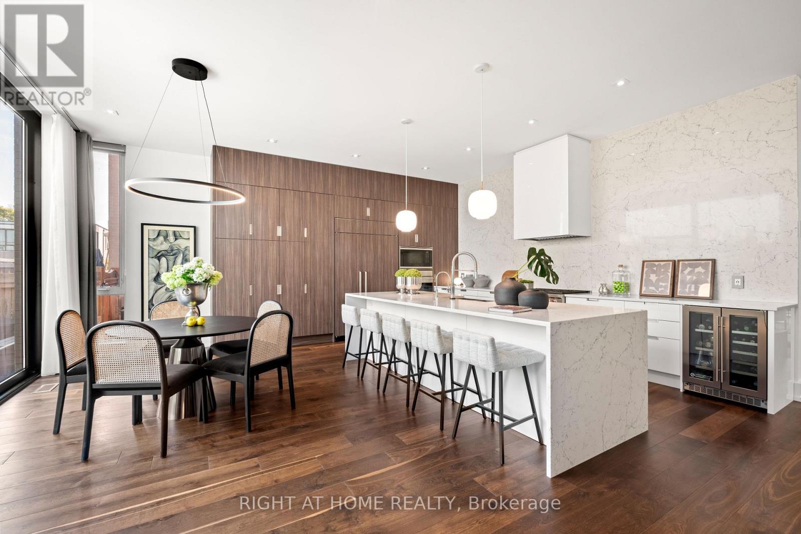 15 Fairmeadow Avenue, Toronto, Ontario  M2P 0A5 - Photo 13 - C12676196