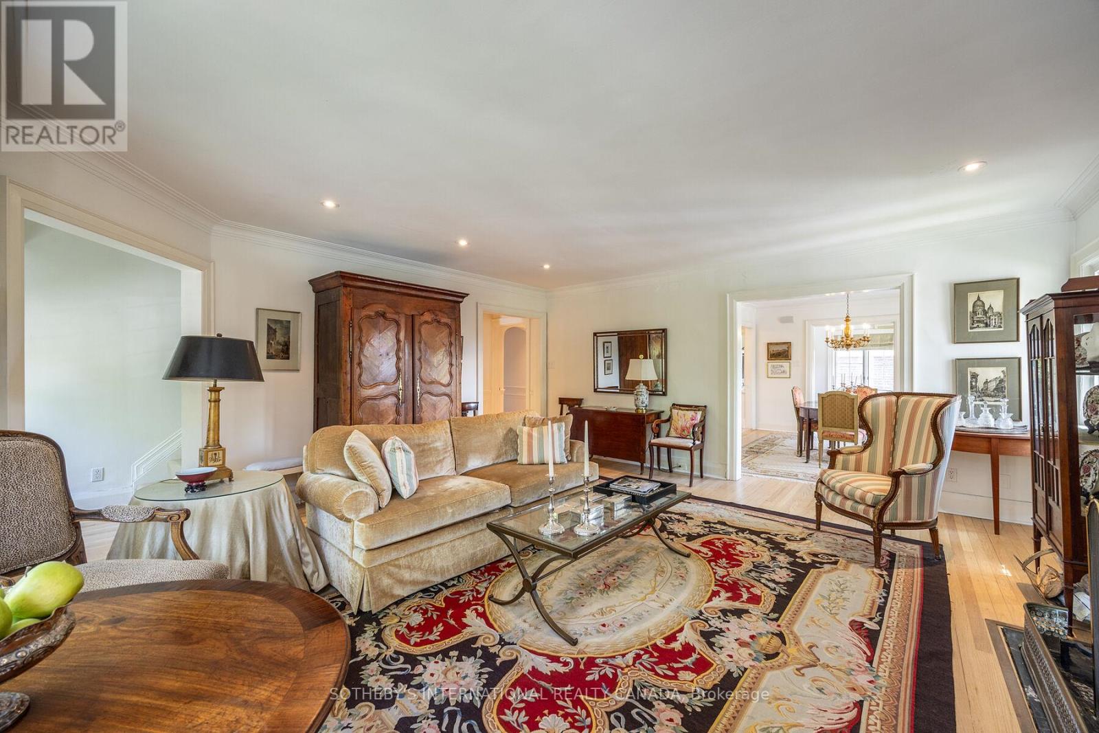 Upper - 131 Highbourne Road, Toronto, Ontario  M5P 2J8 - Photo 18 - C12676218