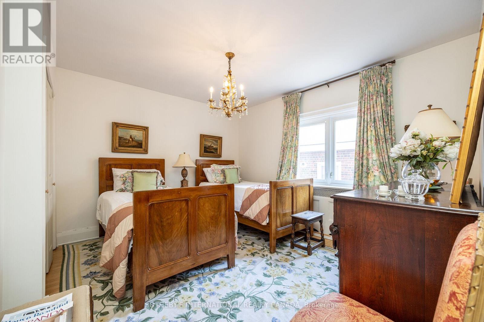 Upper - 131 Highbourne Road, Toronto, Ontario  M5P 2J8 - Photo 32 - C12676218