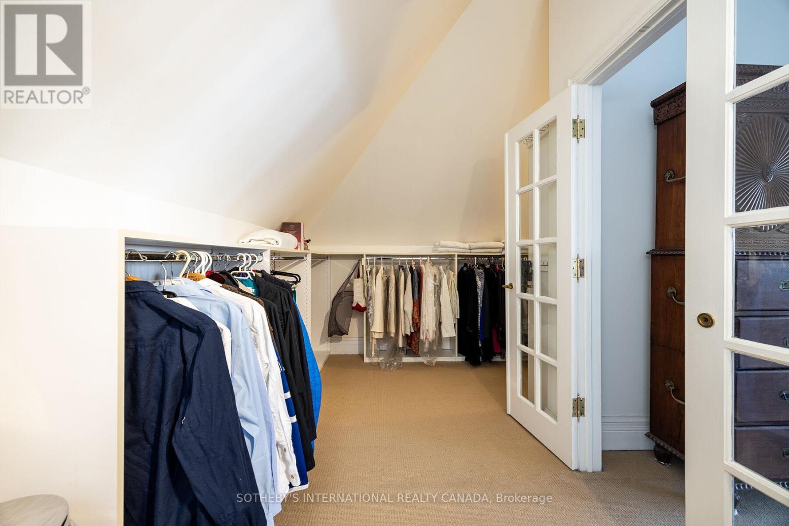 Upper - 131 Highbourne Road, Toronto, Ontario  M5P 2J8 - Photo 44 - C12676218