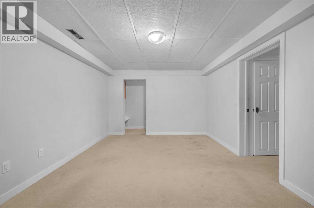 172 Templehill Drive Ne, Calgary, Alberta  T1Y 4M2 - Photo 28 - A2270725