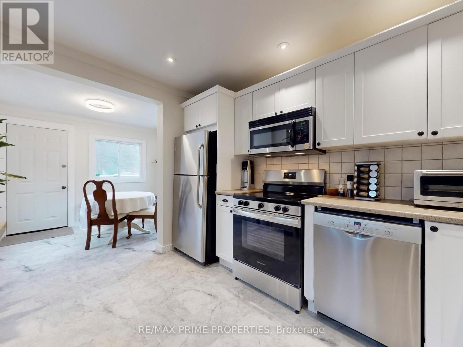 96 Coleridge Avenue, Toronto, Ontario  M4C 4H6 - Photo 14 - E12676094