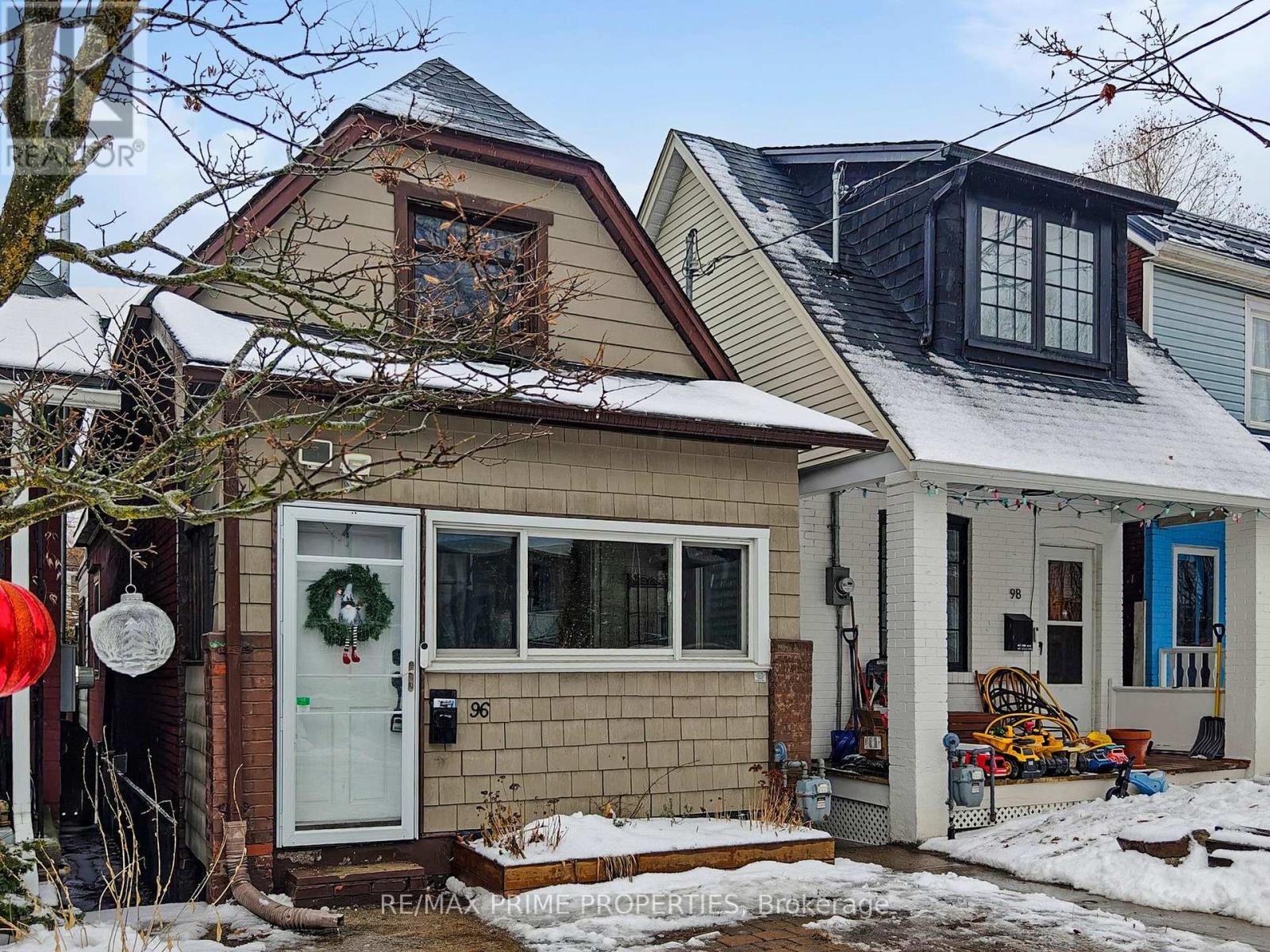 96 Coleridge Avenue, Toronto, Ontario  M4C 4H6 - Photo 2 - E12676094