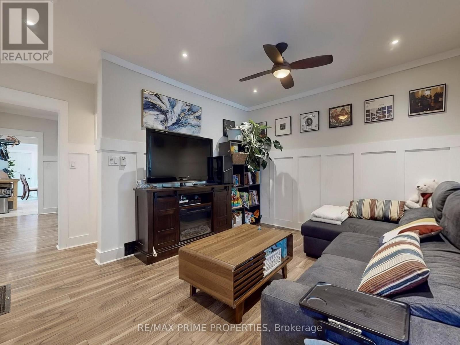 96 Coleridge Avenue, Toronto, Ontario  M4C 4H6 - Photo 5 - E12676094