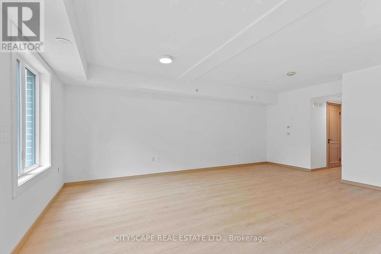 C2 - 107 - 3427 Sheppard Avenue, Toronto, Ontario  M1T 0C5 - Photo 3 - E12676136