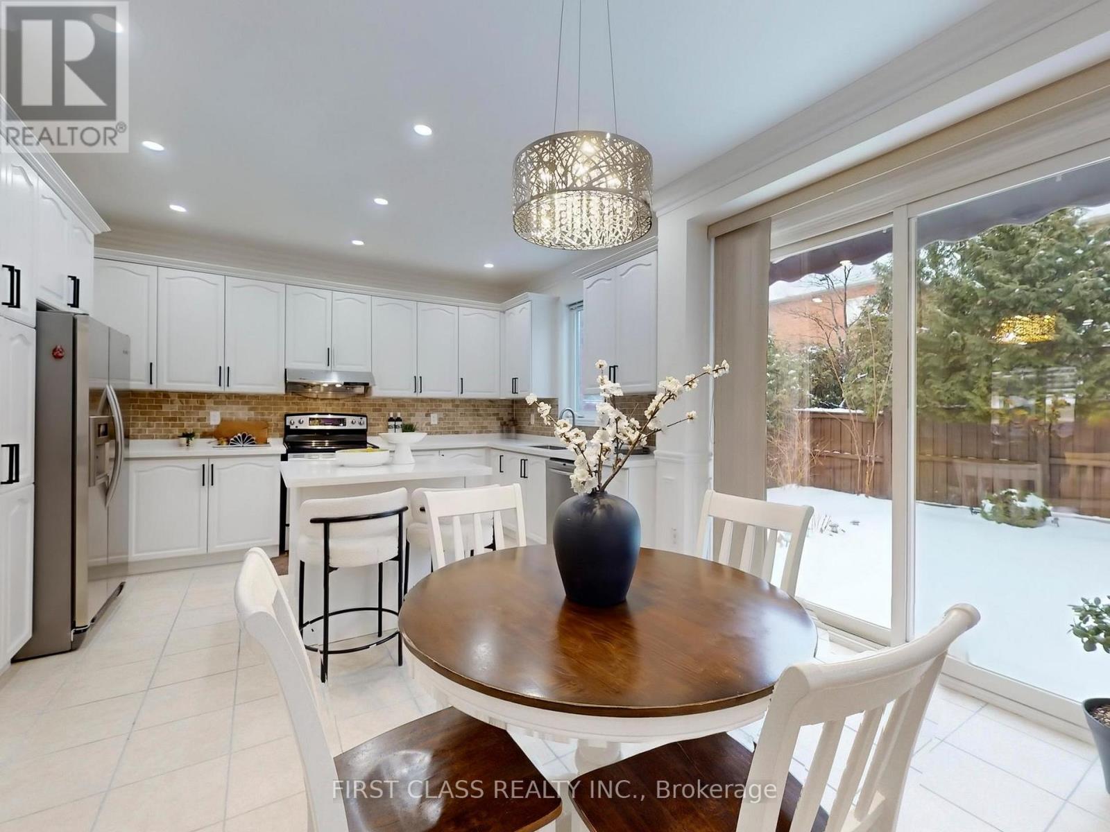 16 Milos Road, Richmond Hill, Ontario  L4E 0J9 - Photo 14 - N12676036