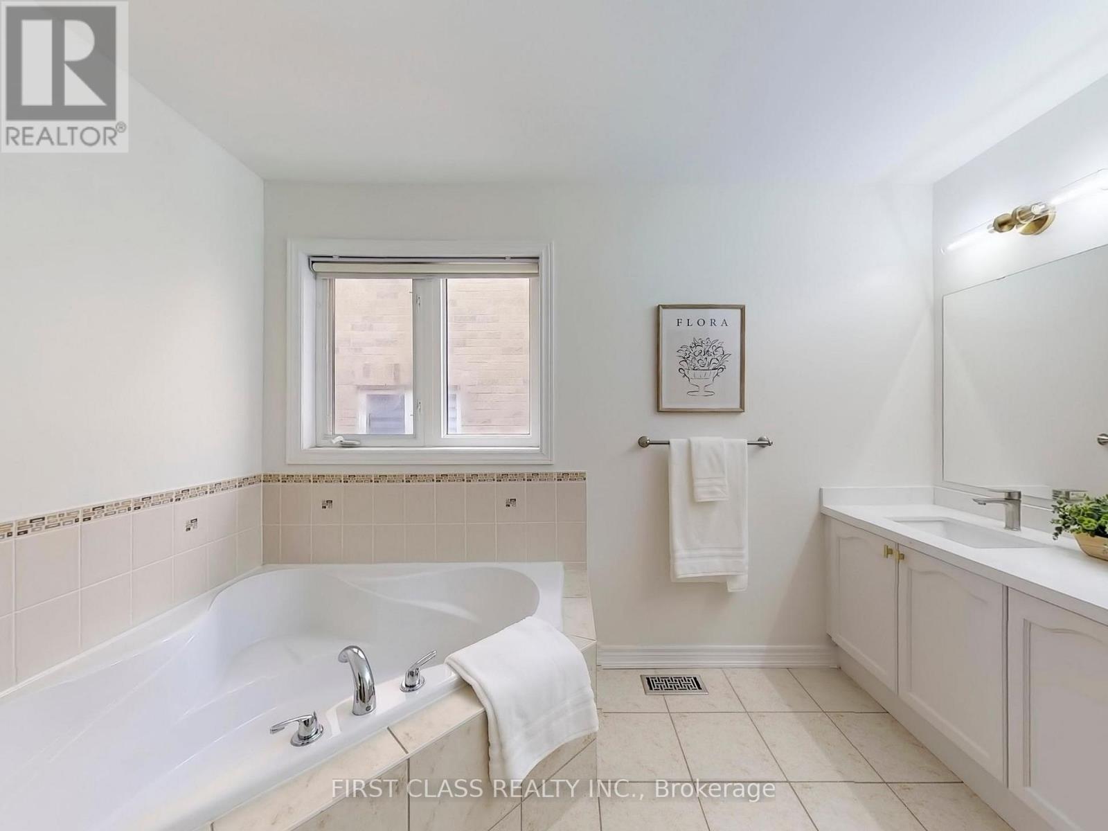 16 Milos Road, Richmond Hill, Ontario  L4E 0J9 - Photo 25 - N12676036