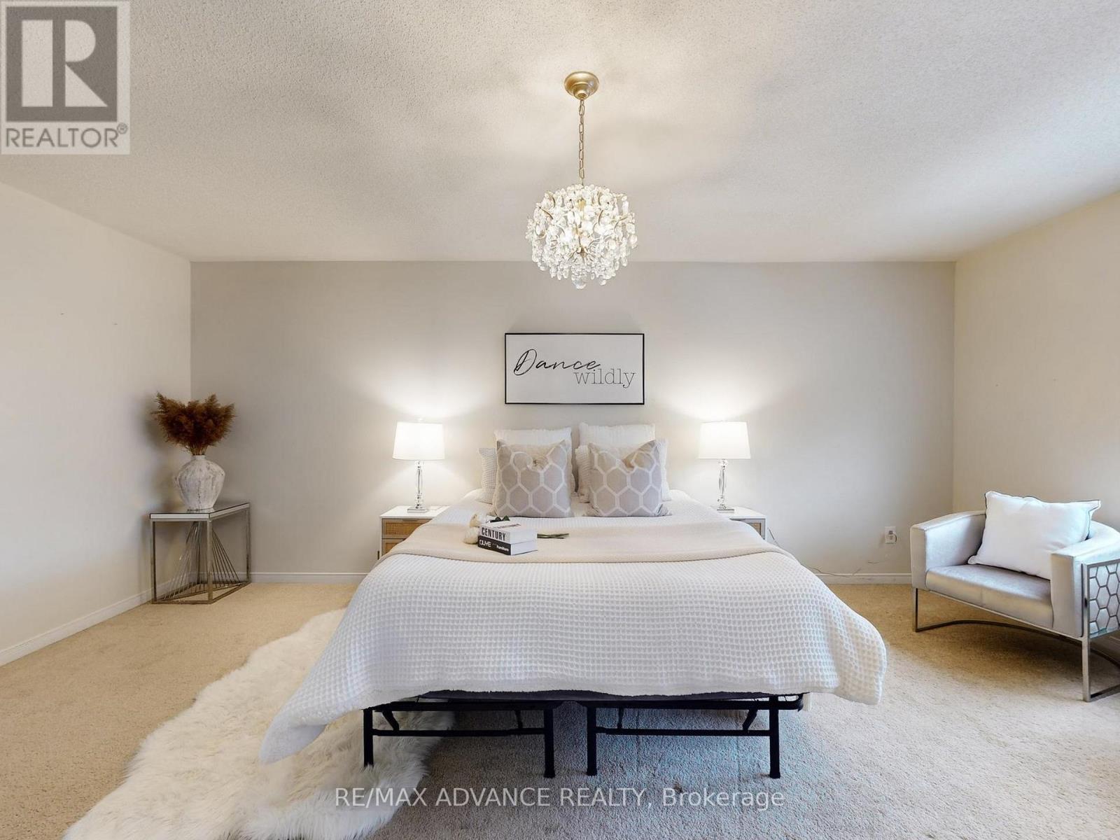 24 Martell Gate, Aurora, Ontario  L4G 0C4 - Photo 20 - N12676054