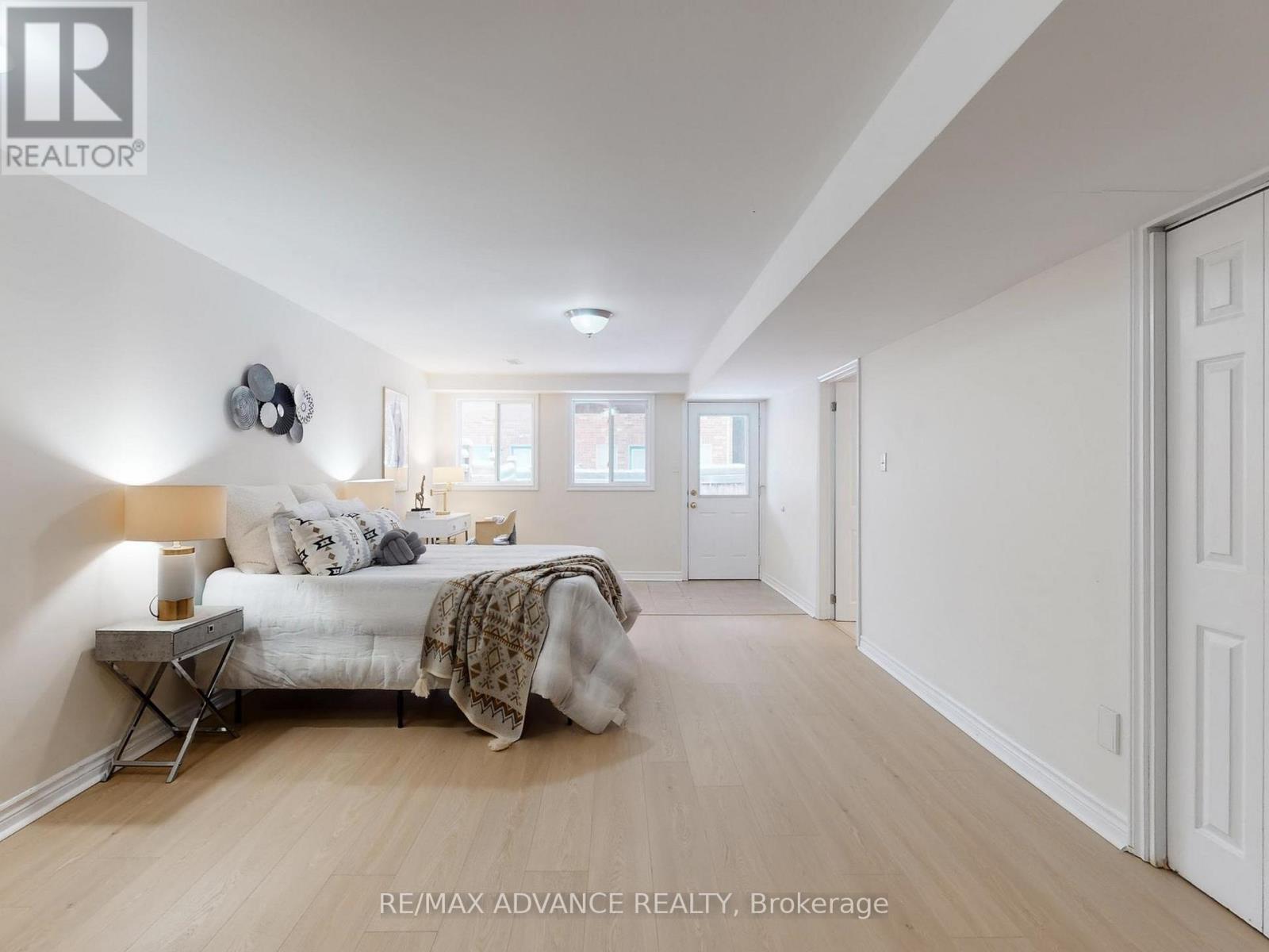 24 Martell Gate, Aurora, Ontario  L4G 0C4 - Photo 30 - N12676054