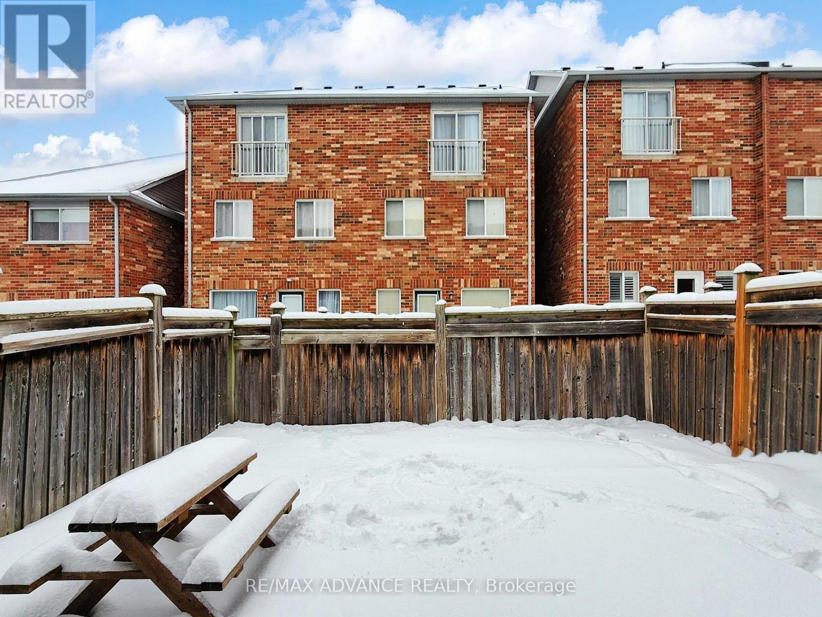 24 Martell Gate, Aurora, Ontario  L4G 0C4 - Photo 33 - N12676054