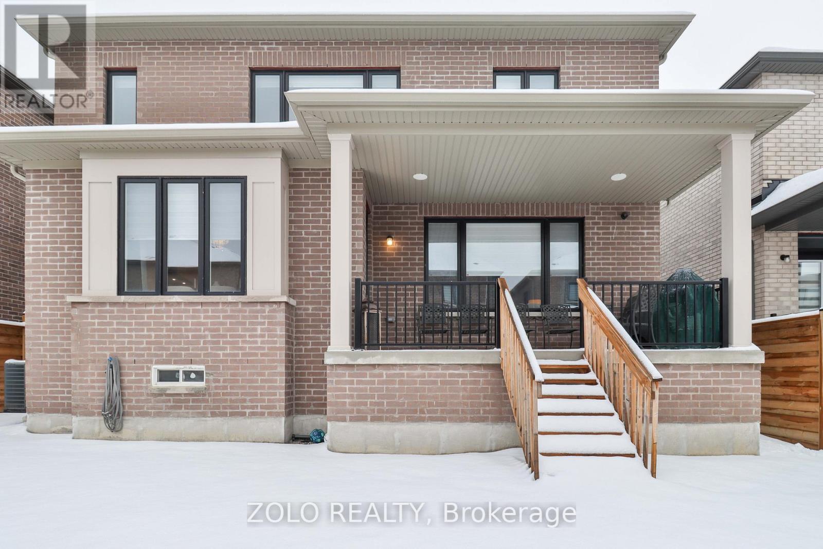 70 Stilton Avenue, Vaughan, Ontario  L4H 5B9 - Photo 3 - N12676060