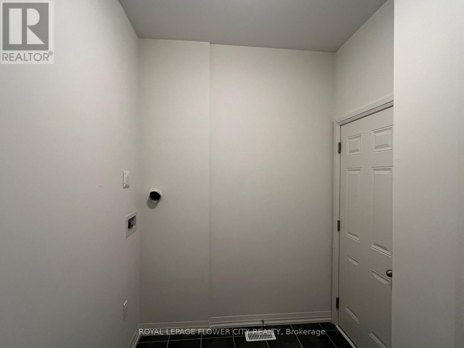 1 Mayapple Street, Adjala-Tosorontio, Ontario  L0G 1W0 - Photo 7 - N12676092