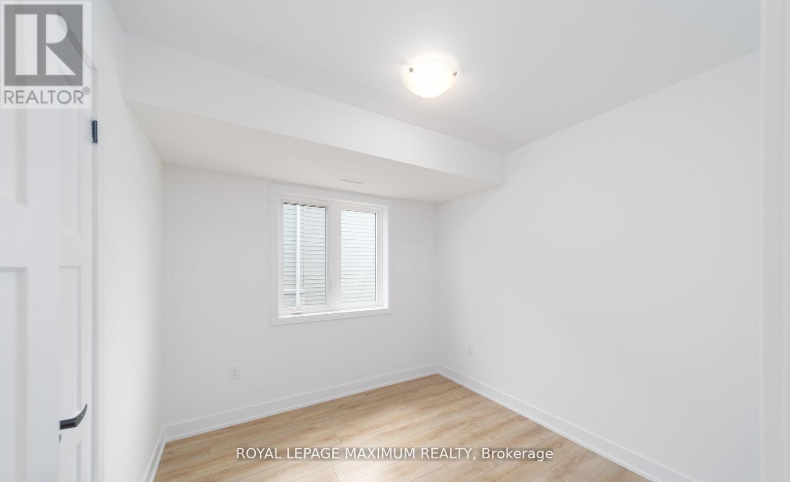 4 - 32 Wagon Lane, Barrie (Innis-Shore), Ontario  L9J 0C2 - Photo 15 - S12676172