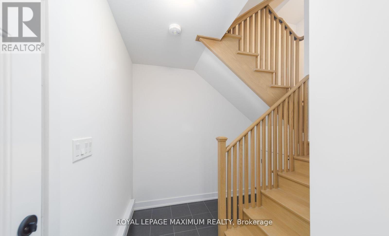 4 - 32 Wagon Lane, Barrie (Innis-Shore), Ontario  L9J 0C2 - Photo 20 - S12676172