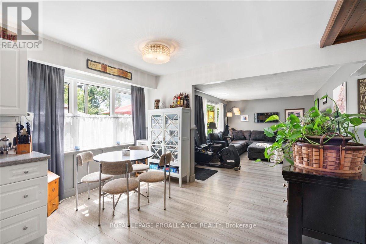 1023 Jewel Road, North Frontenac, Ontario  K0H 1K0 - Photo 11 - X12673694