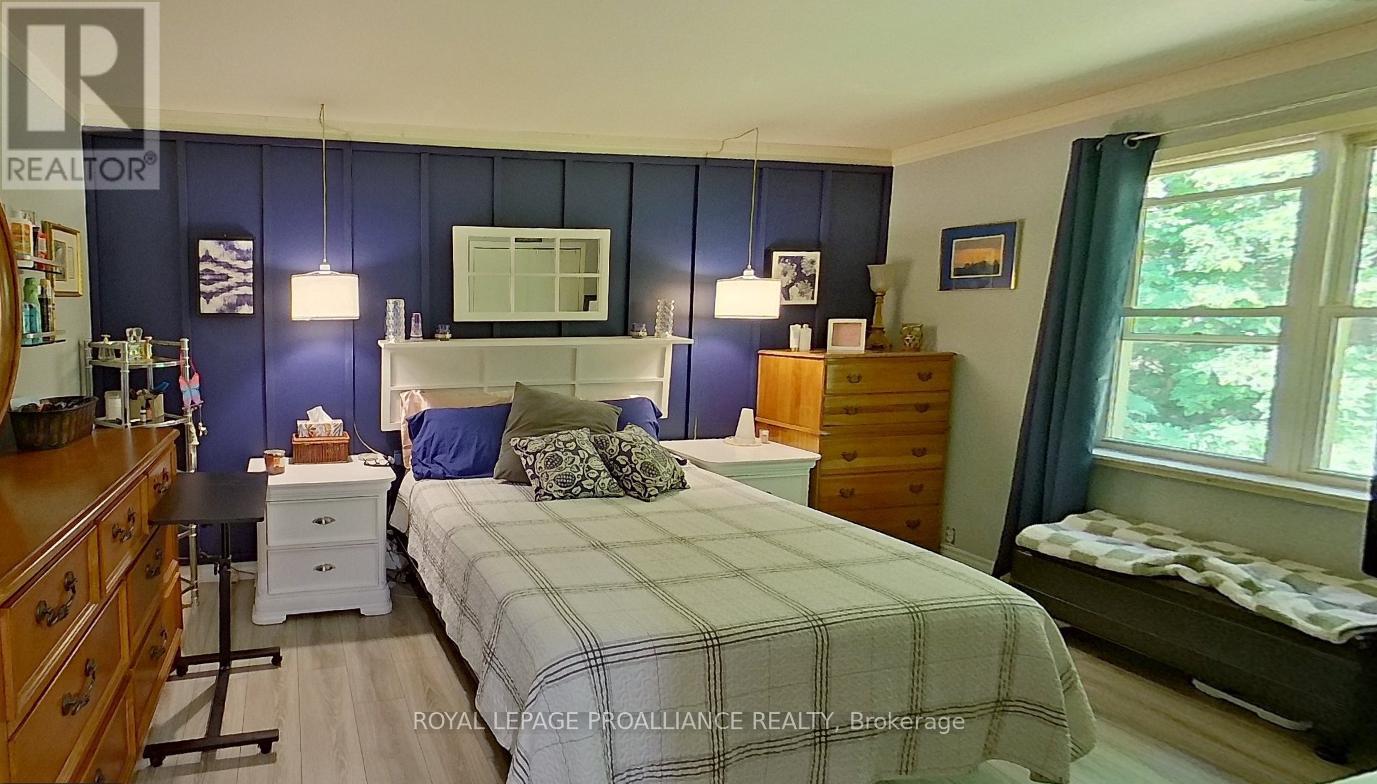 1023 Jewel Road, North Frontenac, Ontario  K0H 1K0 - Photo 35 - X12673694