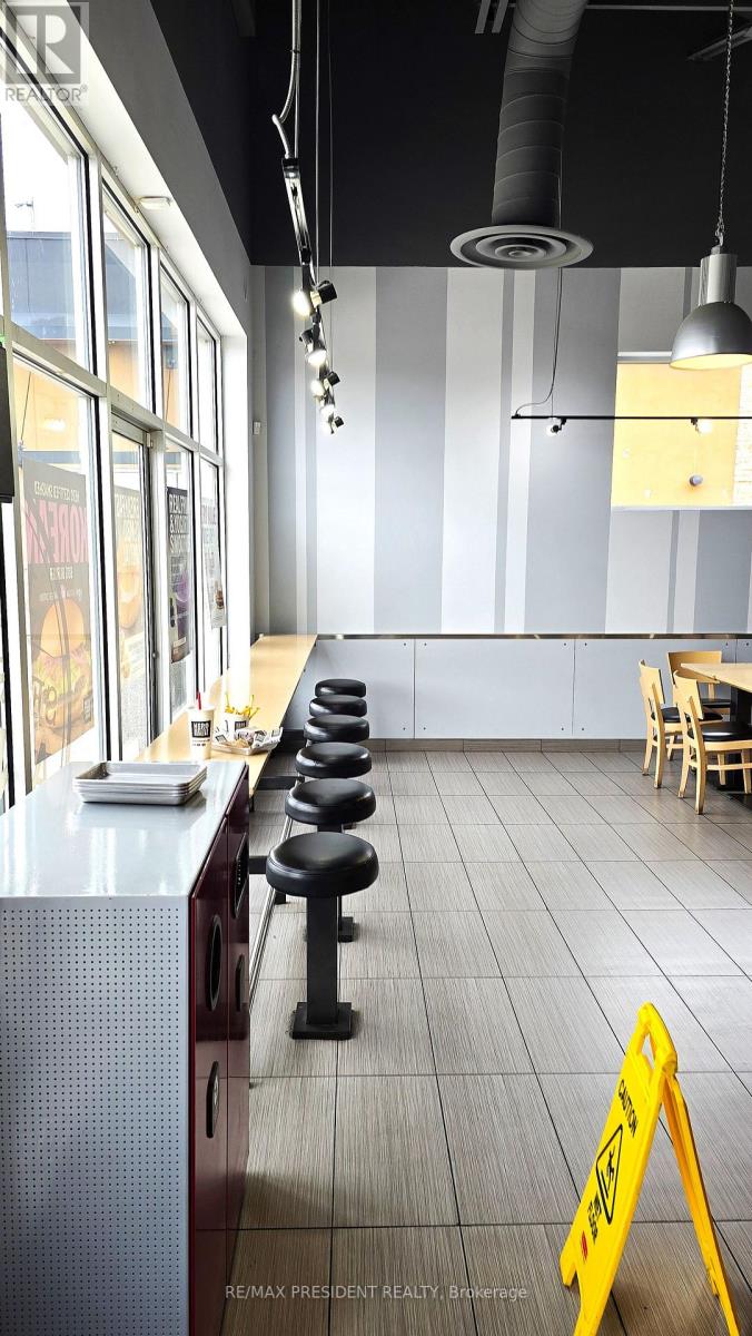 5 - 2969 Argentia Road, Mississauga, Ontario  L5N 0A2 - Photo 5 - W12672622