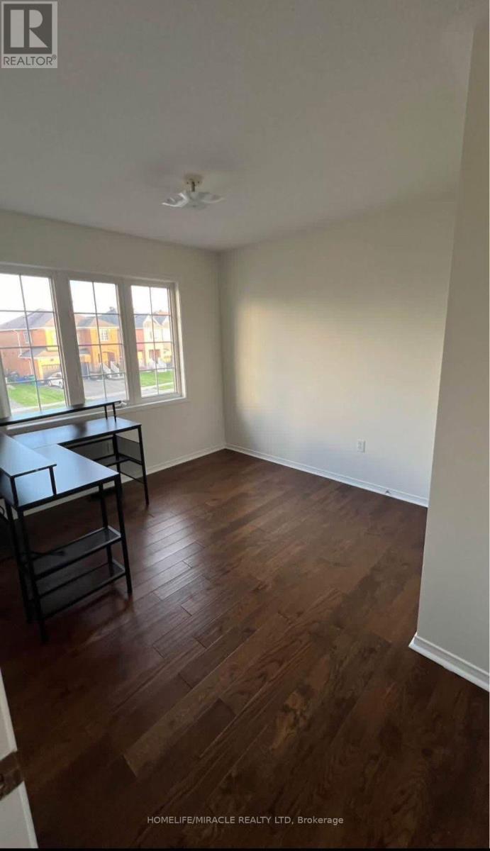 Upper - 97 Crown Victoria Drive, Brampton, Ontario  L7A 3X6 - Photo 3 - W12675958