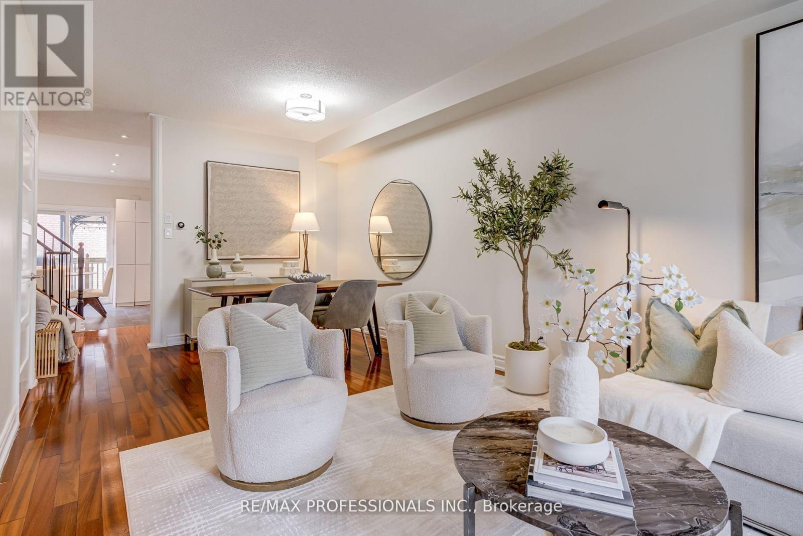 105 Harbourview Crescent, Toronto, Ontario  M8V 4A9 - Photo 6 - W12675964