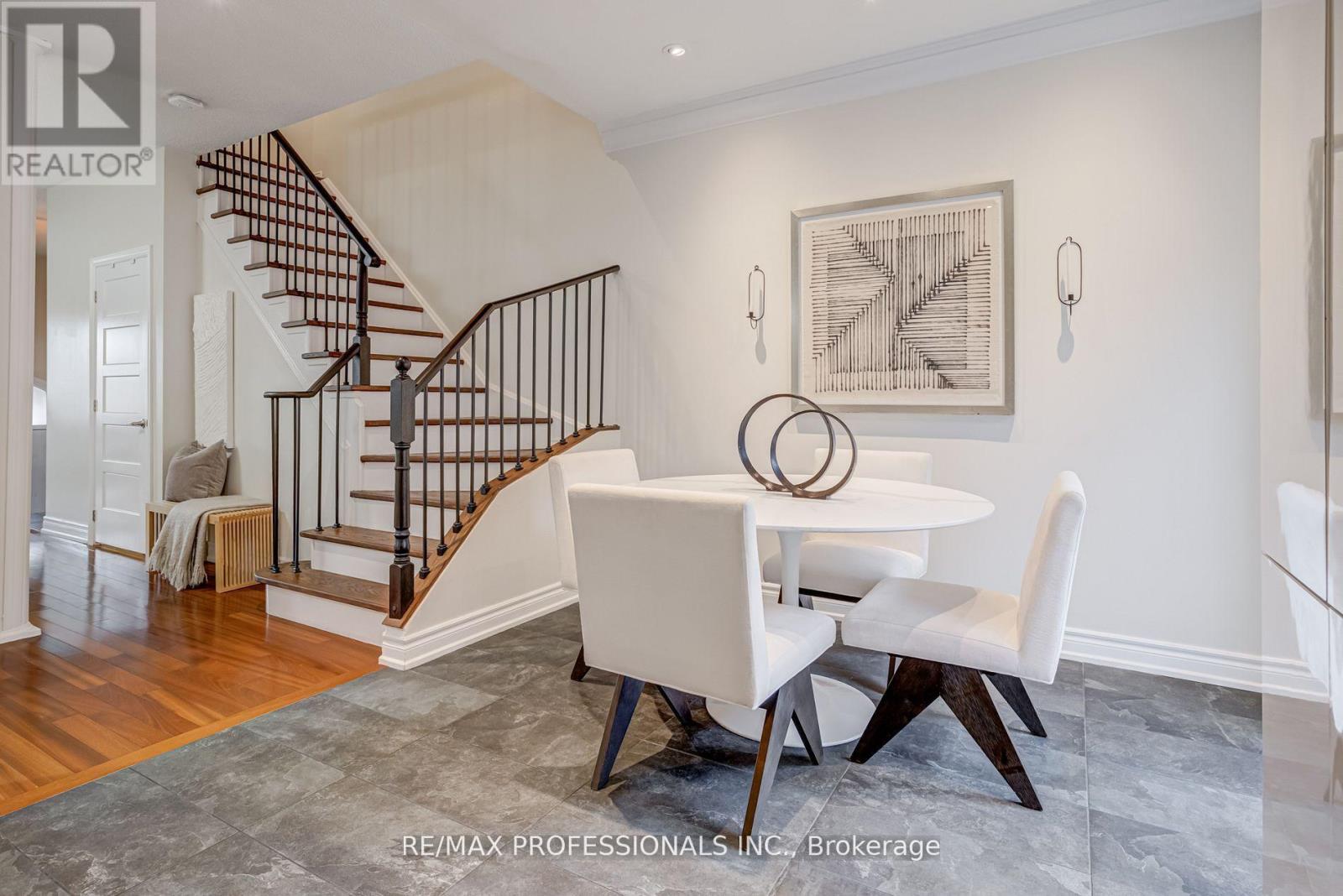 105 Harbourview Crescent, Toronto, Ontario  M8V 4A9 - Photo 9 - W12675964