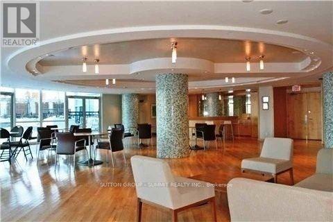 2110 - 3939 Duke Of York Boulevard, Mississauga, Ontario  L5B 4N2 - Photo 4 - W12675978